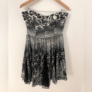 Betsey Johnson Strapless dress with lace - NWOT